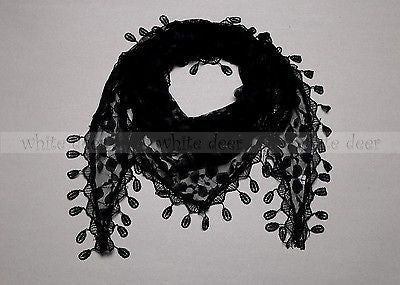 64" Leaves Pattern Triangle Lace